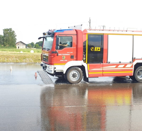 Fahrsicherheitstraining mit dem neuen HLF